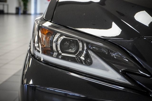 2024 Lexus ES Hybrid 300h