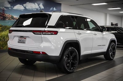 2023 Jeep Grand Cherokee Altitude