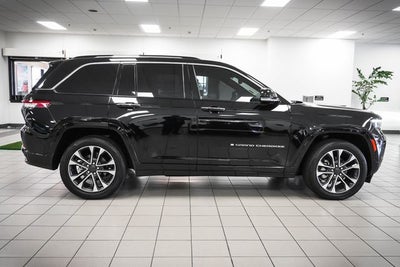 2022 Jeep Grand Cherokee Overland