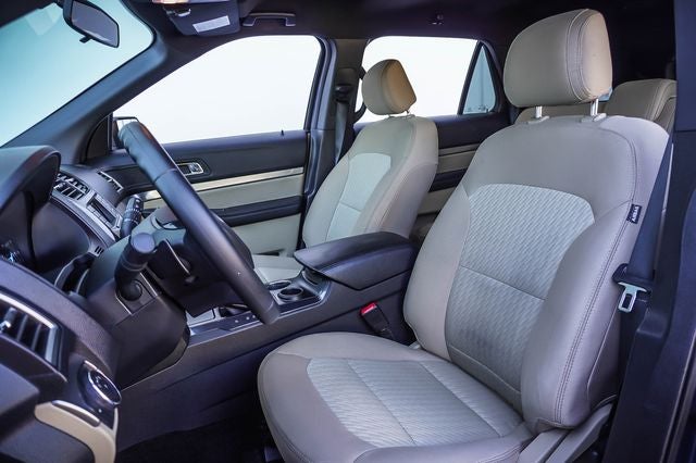 2017 Ford Explorer Base