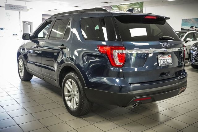 2017 Ford Explorer Base