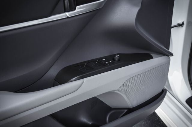 2024 Toyota Camry Hybrid SE