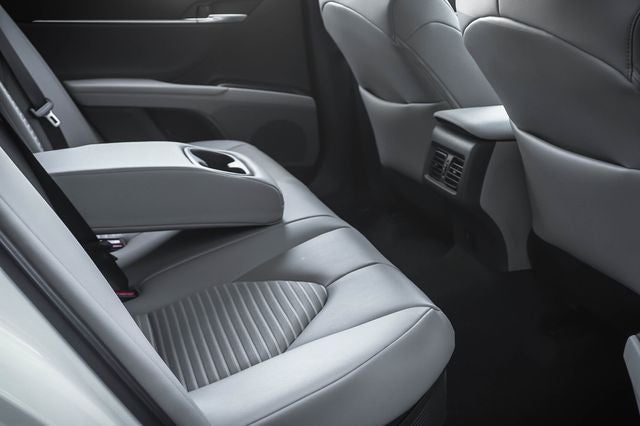 2024 Toyota Camry Hybrid SE