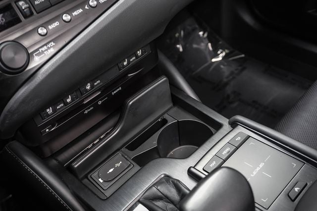 2019 Lexus ES 300h