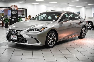 2019 Lexus ES 300h