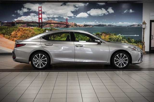 2019 Lexus ES 300h