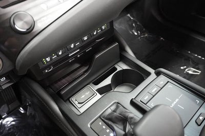 2019 Lexus ES 300h Luxury