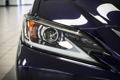 2019 Lexus ES 300h Luxury