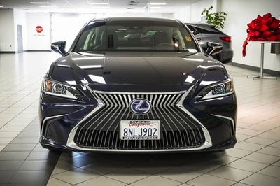 2019 Lexus ES 300h Luxury