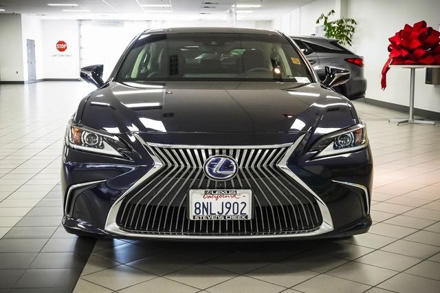 2019 Lexus ES 300h Luxury