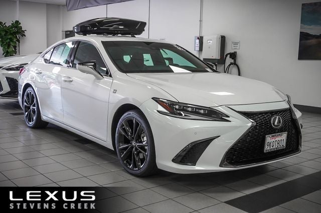 2024 Lexus ES 300h F SPORT Handling