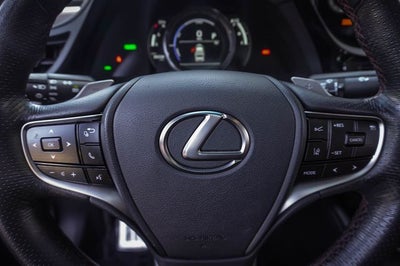 2024 Lexus ES 300h F SPORT Handling