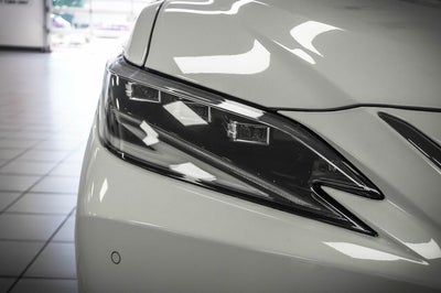 2024 Lexus ES 300h F SPORT Handling