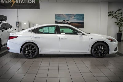 2024 Lexus ES 300h F SPORT Handling