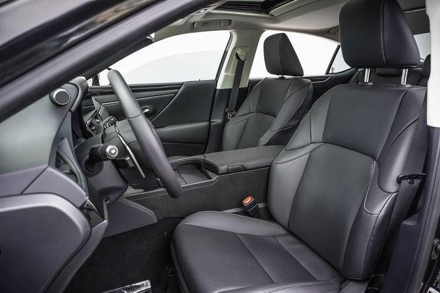 2024 Lexus ES 250