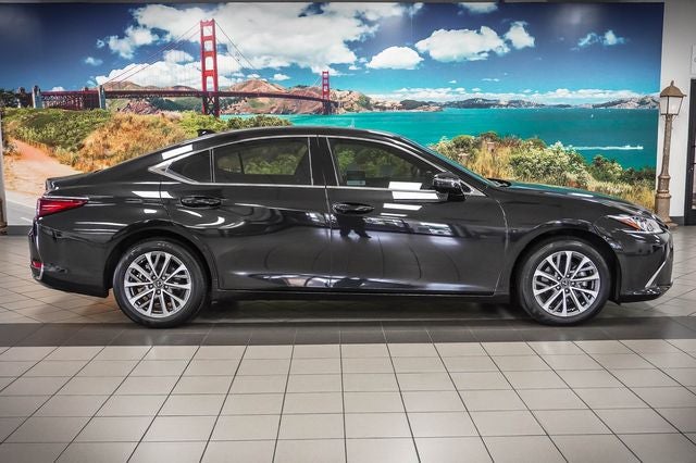 2024 Lexus ES 250