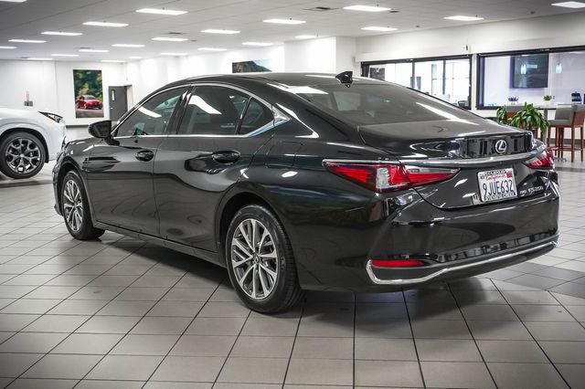 2024 Lexus ES 250