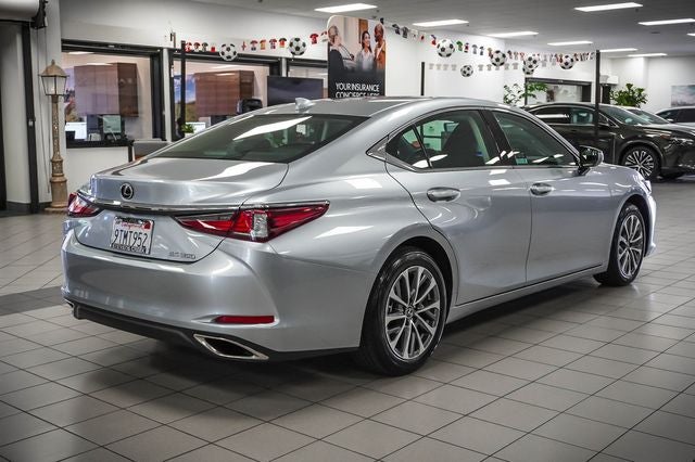 2025 Lexus ES 350