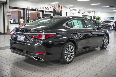 2025 Lexus ES 350