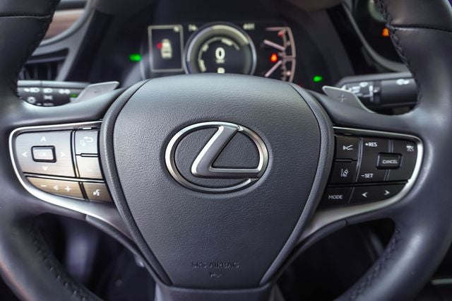 2023 Lexus ES 300h