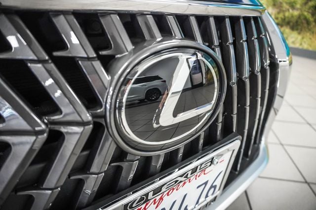 2023 Lexus ES 300h