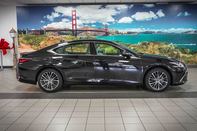 2023 Lexus ES 300h