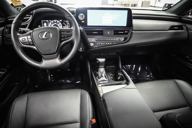 2025 Lexus ES 300h