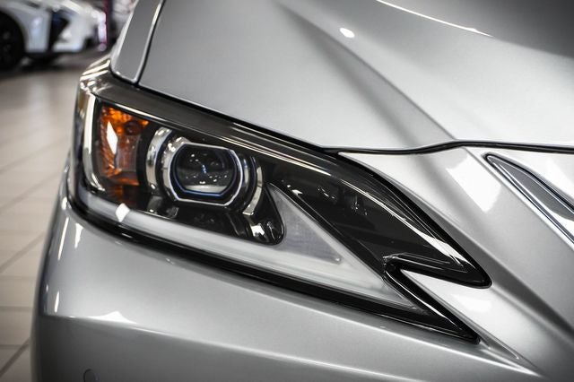 2025 Lexus ES 300h