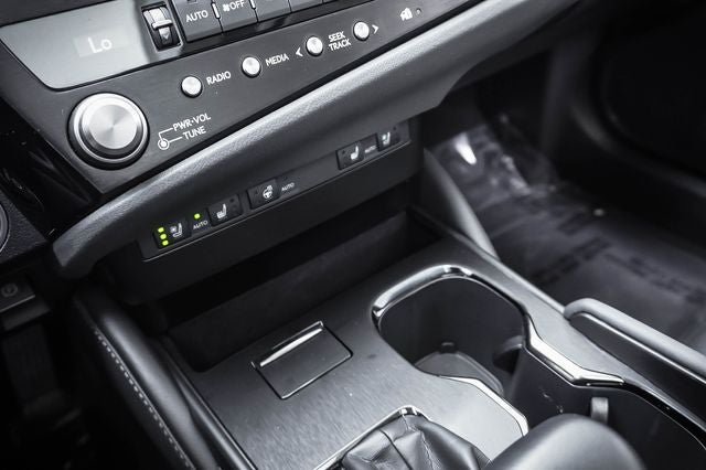 2025 Lexus ES 300h