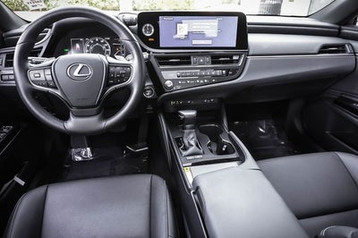 2025 Lexus ES 300h