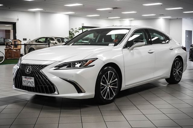 2025 Lexus ES 300h