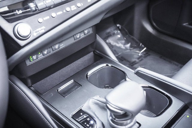 2025 Lexus ES 300h