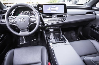 2025 Lexus ES 300h