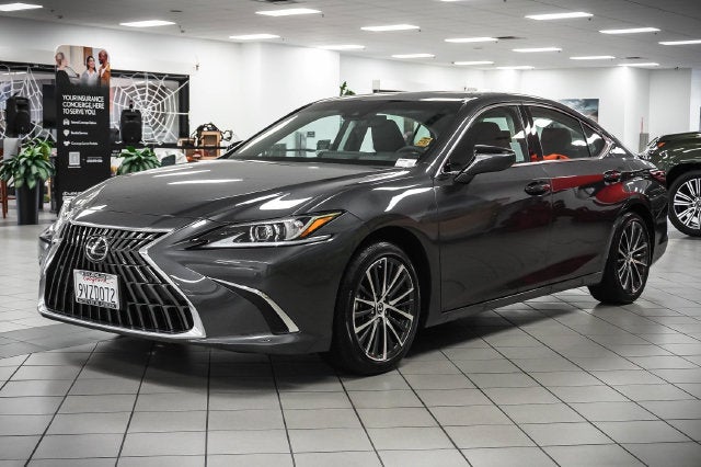 2025 Lexus ES 300h