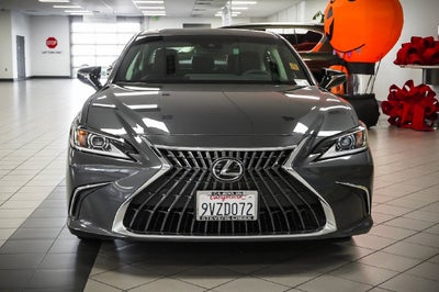 2025 Lexus ES 300h