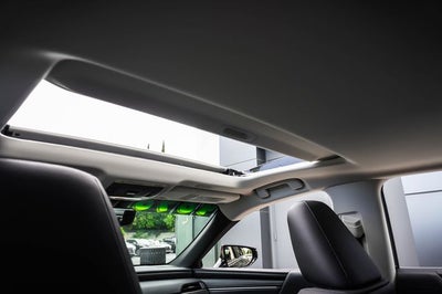 2025 Lexus ES 300h