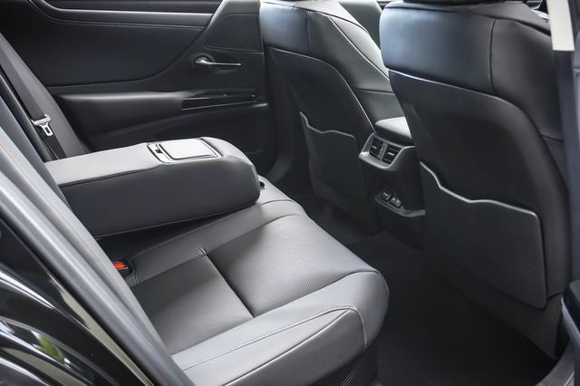 2025 Lexus ES 300h