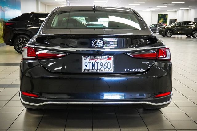 2025 Lexus ES 300h