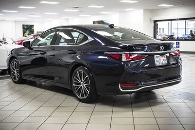 2024 Lexus ES 300h