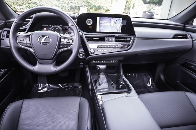 2025 Lexus ES 300h