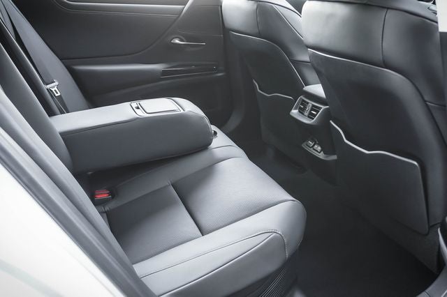 2025 Lexus ES 300h