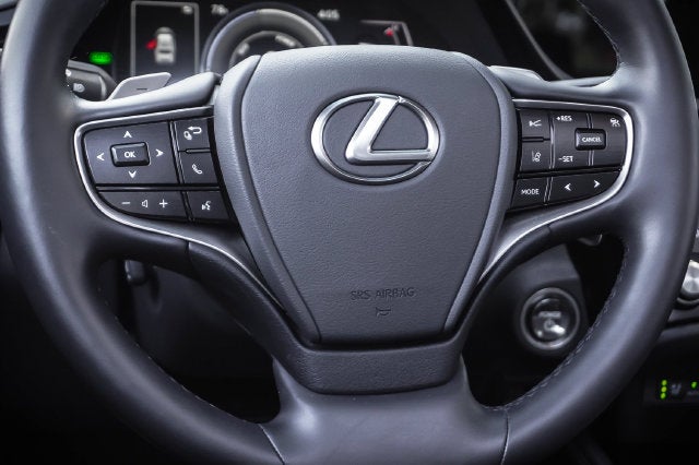 2025 Lexus ES 300h