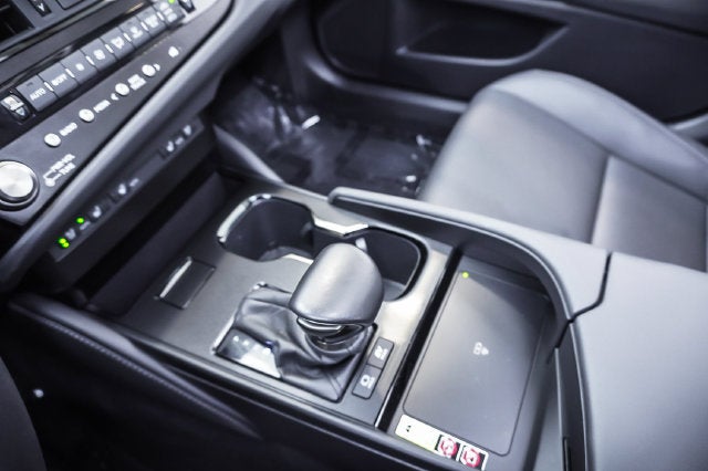 2025 Lexus ES 300h