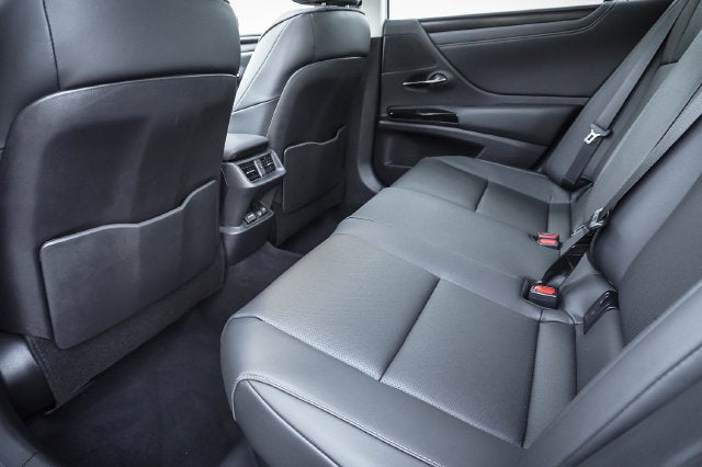 2025 Lexus ES 300h