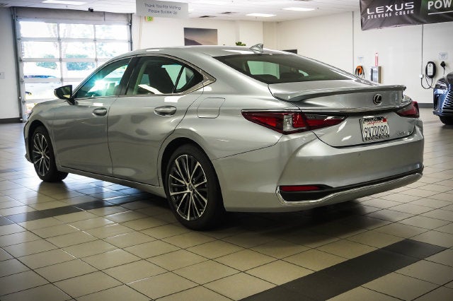 2025 Lexus ES 300h