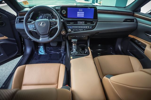 2023 Lexus ES 300h