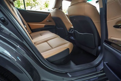 2023 Lexus ES 300h