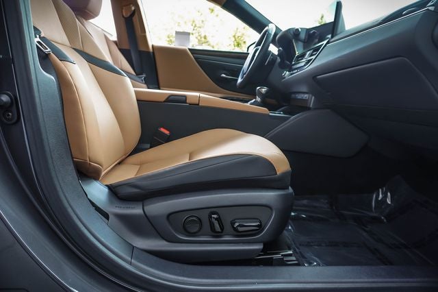 2023 Lexus ES 300h