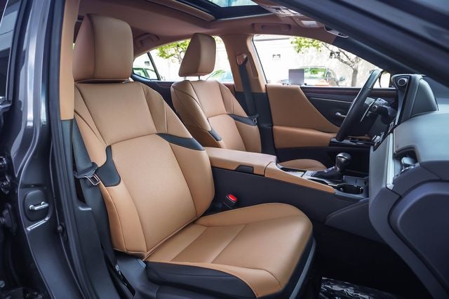 2023 Lexus ES 300h