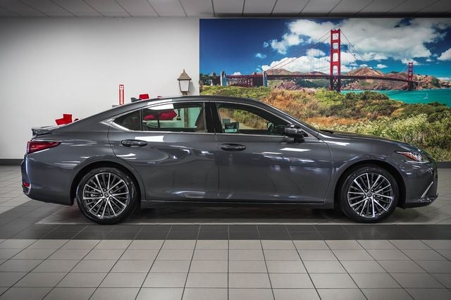 2023 Lexus ES 300h
